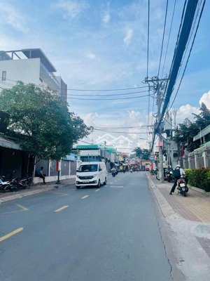bán mt đình phong phú - 200m2 ngang 8m - giá tốt đầu tư