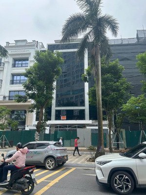 cho thuê nhà mặt phố 6 tầng đối diện lotte mall tây hồ, khu vườn đào, 200 triệu, 180 m2, 6 tầng!