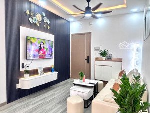 2 tỷ 780 sở hữu ngay căn hộ tầng 16 căn 06.full nội thất hướng đông nam view xéo biển.lh 