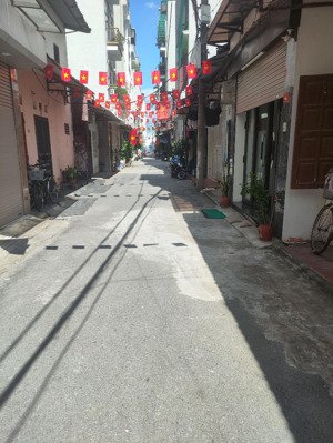 bán nhà ngõ ôtô tránh đường rộng 5m dt 35m2 mt 3.4m 7.35ty trung tâm long biên