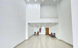 cho thuê mặt bằng đường bạch đằng - ngã tư hàng xanh - bình thạnh