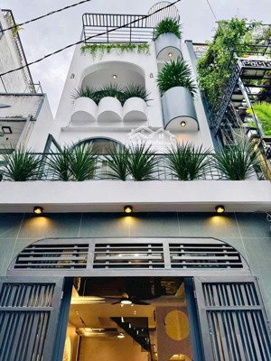 định cư pháp bán gấp nhà đường hoa phượng, phú nhuận. giá chỉ 3tỷ080 hẻm 8m ôtô