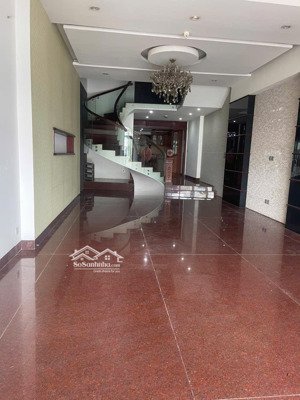 cho thuê nhà 6 tầng mặt tiền gần biển phạm văn đồng ! có thang máy giá :70tr/ tháng
diện