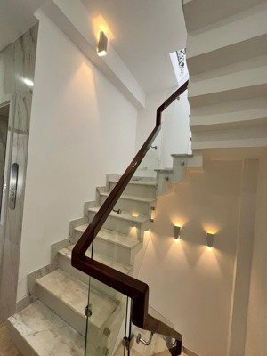 hẻm 3m 36m2(3.15x11.5m) 5 tầng btct 3 pn thang máy, ntcc cmt8, p11, quận 11