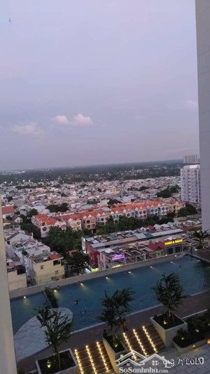 chính chủ cần cho thuê nhanh căn hộ cao cấp central premium. 854 tạ quang bửu, phường 5,quận 8.