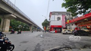 bán đất 160m, mặt tiền 10m căn góc phố xuân thủy-cầu giấy giá: 38.5 tỷ!