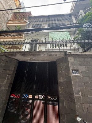 bán nhà phố chùa hà 100m - mt6.2m-22.8 tỷ .2 thoáng-ngõ thông 260 cầu giấy,gần phố, cách ô tô 20m.