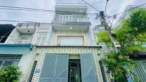 chị sáu bán nhà đẹp , khu dân cư mới đẹp shr cần bán nhanh cho con đi học