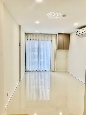 cần cho thuê officetel 27m2 lavida plus có rèm, máy lạnh giá 7tr/th. xem nhà lh 