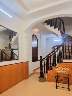bán nhà riêng tại thụy khuê, 8,3 tỷ, 31m2, 4pn, 4wc, phong thủy tốt