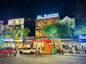 bán nhà hàng mặt tiền nguyễn văn thoại . dt 198m2 ngang 9.1m - đang cho thuê 120triệu/tháng