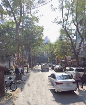 cho thuê tòa nhà mặt phố 6 tầng nguyên căn gần 200m/sàn quận cầu giấy