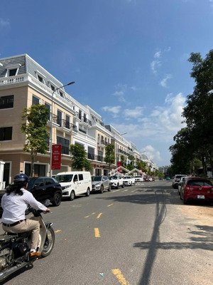 siêu phẩm shophouse xẻ khe vincom quảng trị chỉ 2 tỷ vốn đã sở hữu, vị trí kinh doanh đắc địa