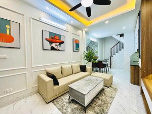 bán nhà minh khai, hai bà trưng, vị trí siêu đẹp gần ô tô tránh, dt 33m2, 4 tầng, giá hơn 7 tỷ