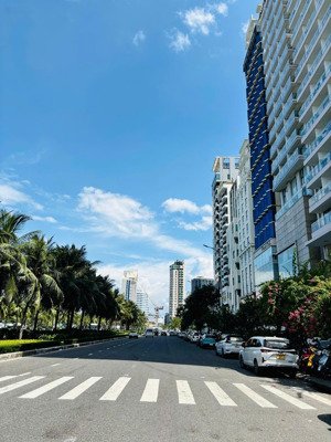 chính chủ cần bán nhanh nhà mặt biển hoàng sa - võ nguyên giáp, đà nẵng 288m2 giá 94 tỷ.