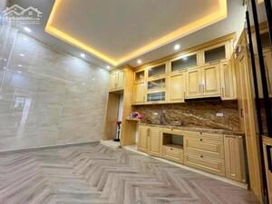 QUÁ CẦN TIỀN- BÁN NHÀ LẠC LONG QUÂN- 6 TẦNG THANG MÁY- NGÕ THÔNG XUÂN LA- GẦN PHỐ- 10.55 TỶ