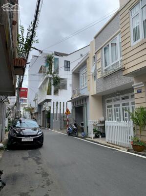 Cho thuê nhà gần trung tâm tại KQH Phan Đình Phùng, Phường Xuân Hương – Đà Lạt