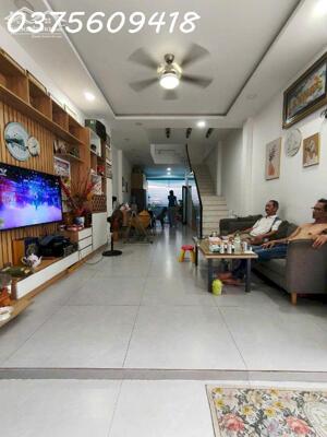 Bán Nhà Tân Phú, hẻm xe hơi, 77m2, 3 tầng, gần đường Tân Kỳ Tân Quý, 6 tỷ.