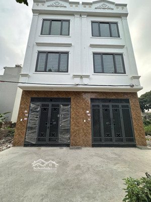 bán nhà mới phụng châu, chương mỹ. 44m2x3tầng ngõ nông - ô tô đỗ cửa, dân xây độc lập