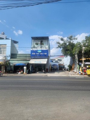 chính chủ cho thuê nhà mặt tiền đường ung văn khiêm, long xuyên, an giang. diện tích: 4.5x16m.