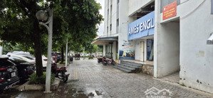 cho thuê 612m2 mbtm tầng 5, có thang máy đi riêng tại kđt linh đàm giá 120 triệu/tháng. có điều hòa