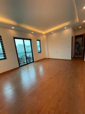 bán nhà siêu hiếm an dương vương - tây hồ - 6 tầng -thang máy -43m2 -mt 10.5m - giá chỉ nhỉnh 8 tỷ