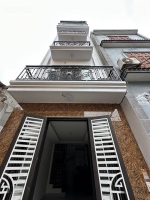 bán căn nhà độc lập 5 tầng mới - 2 mặt thoáng , ngõ ô tô đỗ cửa | phúc lợi, long biên