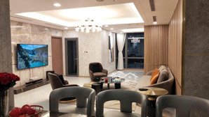 bán sky villas vinhomes central park landmark 81 tầng, 83 tỷ, 420m2, 4pn, 6wc, giá siêu hời...