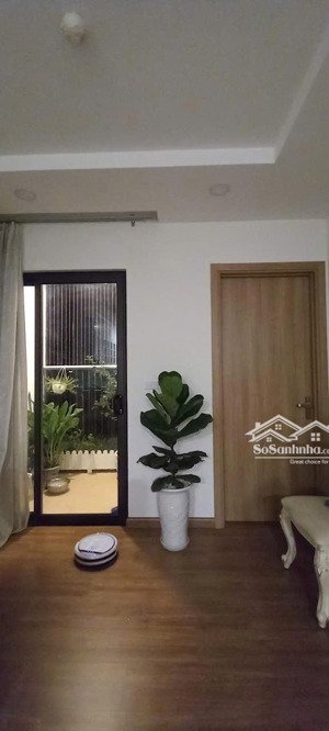 le grand jardin long biên chính chủ gửi bán căn góc 2n diện tích 54m căn duy nhất giá rẻ.