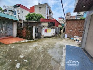 bán nhà riêng ba bước ra phố ngọc trì (cổ linh), ô tô 4 chỗ quay đầu trước nhà rất hiếm