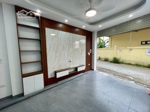 nhà tổ 14 yên nghĩa 33m2 x 5 tầng - 4,x tỷ oto 7 chỗ vào nhà