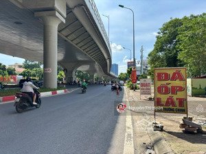 bán nhà cấp bốn tân mai 44m2-11,2 tỷ mặt ngõ ô tô tránh- kinh doanh