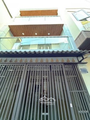 nhà đẹp 3 tầng/ hẻm thông thoáng- gần mặt tiền/ hxh nguyễn thị thập-chợ tân mỹ- 4 * 12 m- đầy đủ nt