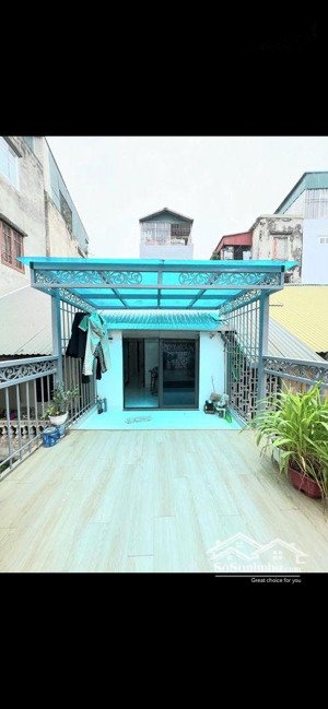 bán nhà 2 tầng tân mai sân vườn