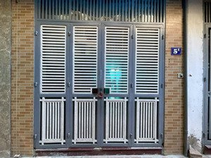 nhà đẹp định công hạ 5 tầng + 1 tum ngõ ba gác -3 bước ra hồ -32m2 giá chỉ 5.9 tỷ