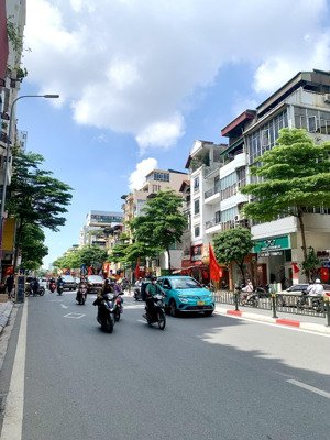 nhà đẹp 5 tầng kinh doanh, mặt phố tôn đức thắng, 21.35 tỷ, 38m, mt 3.5m.