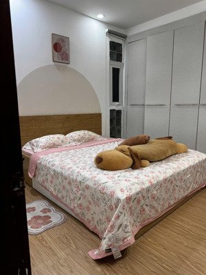 chính chủ gấp bán căn chung cư bạch đằng gần hàng xanh, nhà đẹp full nội thất 2,3tỷ