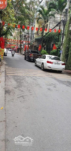 hạ chào 2 tỷ, cần bán gấp nhà phân lô ngõ 12 đào tấn. đường ô tô tránh, phố thông kinh doanh.