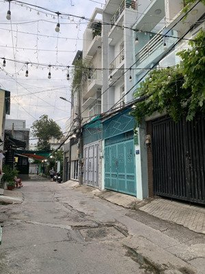 lâm văn bền quận 7 - thang máy - hẻm an ninh - nhà đẹp chói lóa - 5.1x18.8m - 7.7 tỷ