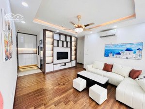 chính chủ cần bán căn hộ 90m tk 3pn 2wc tòa sun square. sổ đỏ cất két. giá nhỉnh 6 tỷ