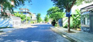 lô sạch gói 5 mỹ gia, hướng đông, đường to, giá chỉ 4,3 tỷ(bao ép cọc), phù hợp mua xây ở.