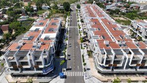 nhà phố trung tâm thiết kế hiện đại chỉ có tại topaz city core !!!