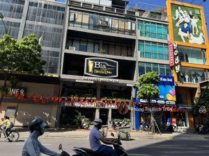 chính chủ đất xây khách sạn 7-8 tầng-mặt phố nguyễn văn huyên- 126m2- mt:8m- 54.8 tỷ