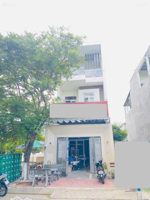 nhà 3 tầng đường lý chiêu hoàng đối diện chợ đầu mối - quảng ngãi