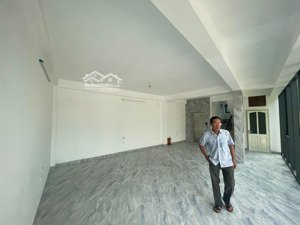 cho thuê nhà phố trần khát chân 60m2 x 5 tầng + tum , hầm, lô góc giá 70tr/tháng