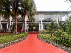 nhà hàng vị trí trung tâm tại hợp châu tam đảo vĩnh phúc (cũ). sẵn kinh doanh chi 2x ty dt 3838m2.