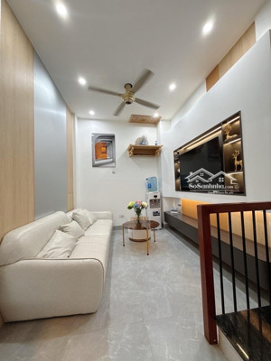 bán nhà trương định, 34m, 5 tầng, cạnh plaza, gần ô tô, nhỉnh 7 tỷ.