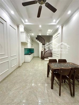 bán nhà riêng tại ngọc lâm, 8,75 tỷ, 34m2, 4pn, 4wc, giá ưu đãi