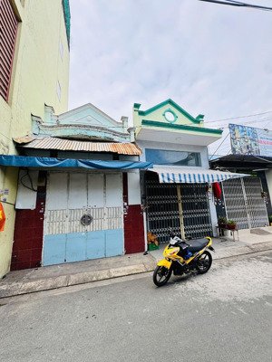 bán nhà cấp 4 hẻm xe hơi lê thúc hoạch, tân phú - dt: 4x22m giá bán: 7.9 tỷ tl