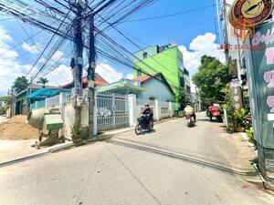 Bán nhà 5 x 24, gần chợ Tân Tiến, đường nhựa 5m thông chỉ 4,3 tỷ